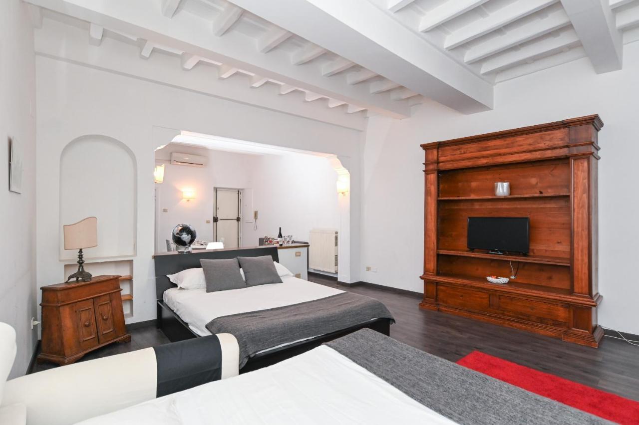 רומא Gorgeous Trastevere Loft On The River מראה חיצוני תמונה