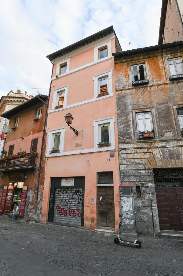 רומא Gorgeous Trastevere Loft On The River מראה חיצוני תמונה
