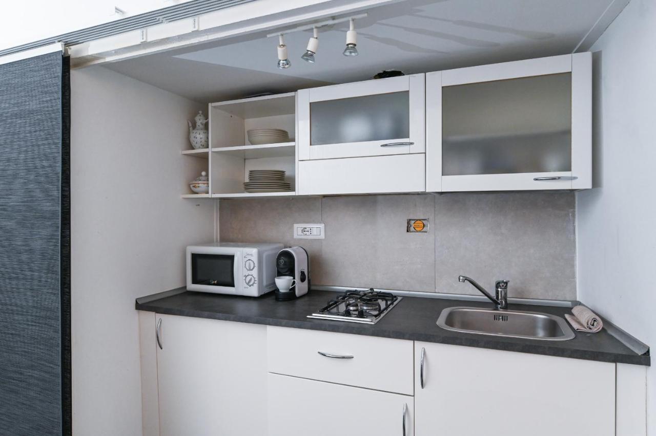 רומא Gorgeous Trastevere Loft On The River מראה חיצוני תמונה