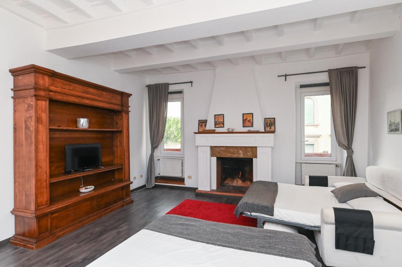רומא Gorgeous Trastevere Loft On The River מראה חיצוני תמונה